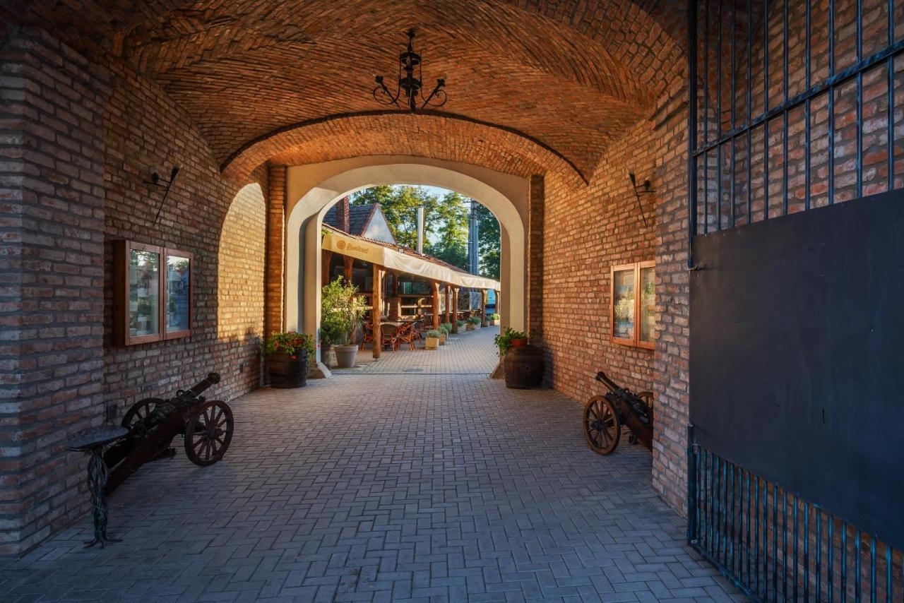Chateau Krakovany Exterior foto